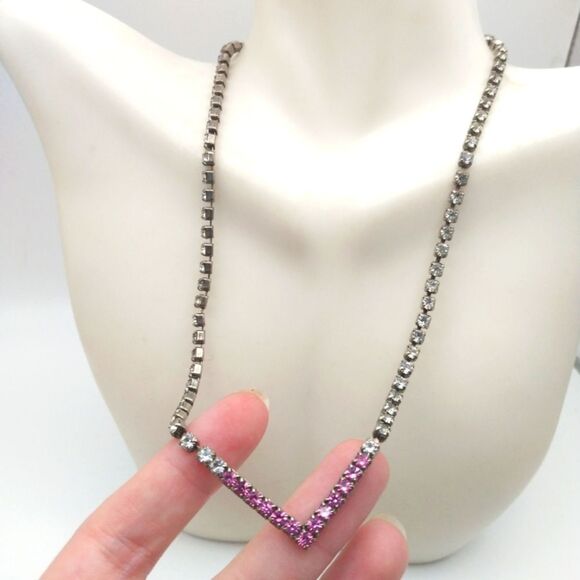 Estate fairy core Barbie‎ core crystal v necklace
